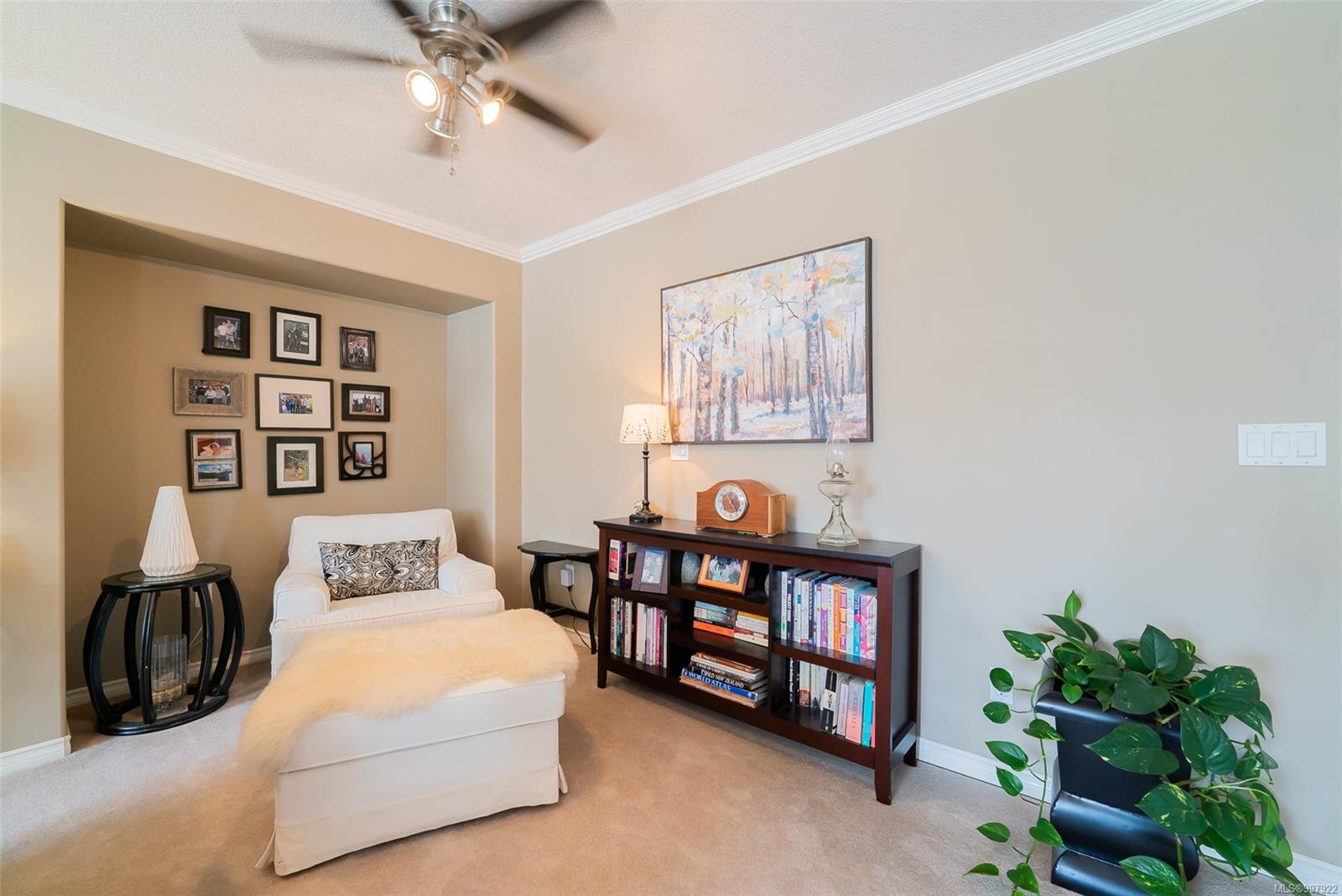 $1,199,900 - 5320 Kenwill Dr<br>British Columbia, V9T 5Z8