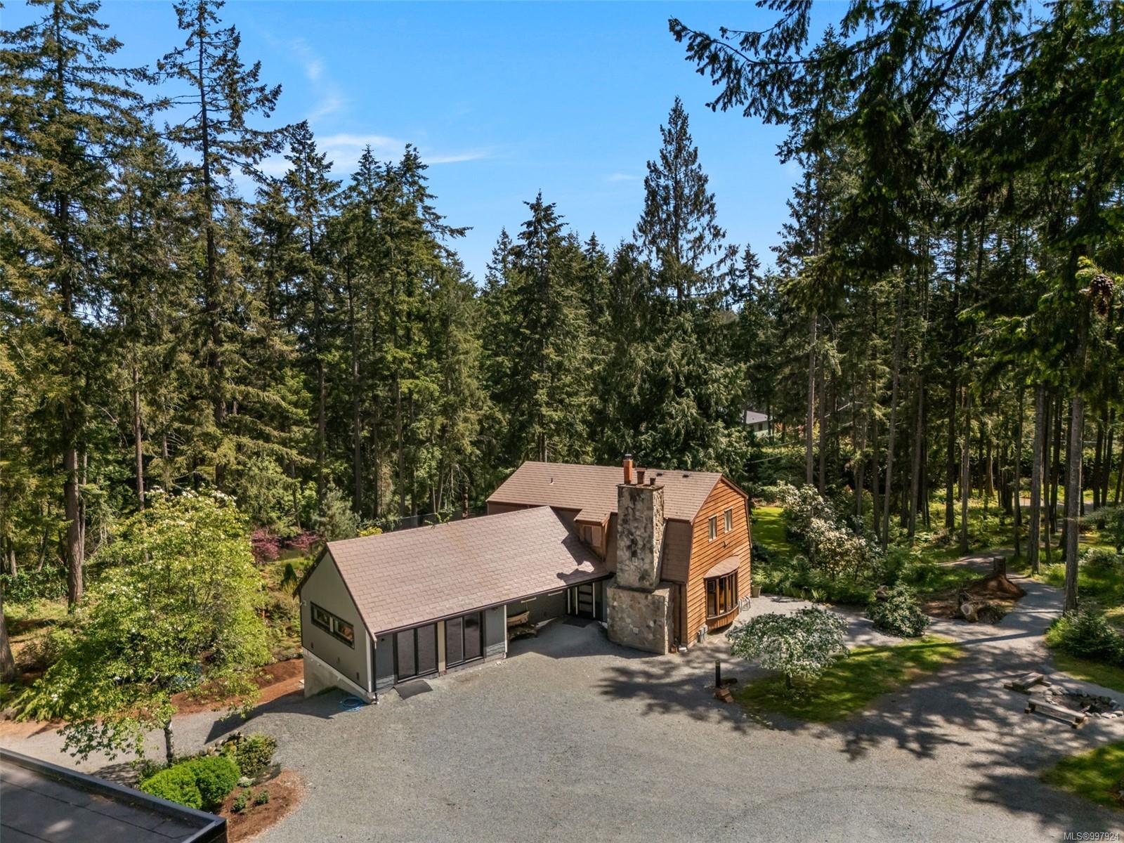 $2,395,000 - 3281 McGuire Way<br>British Columbia, V9G 1C4
