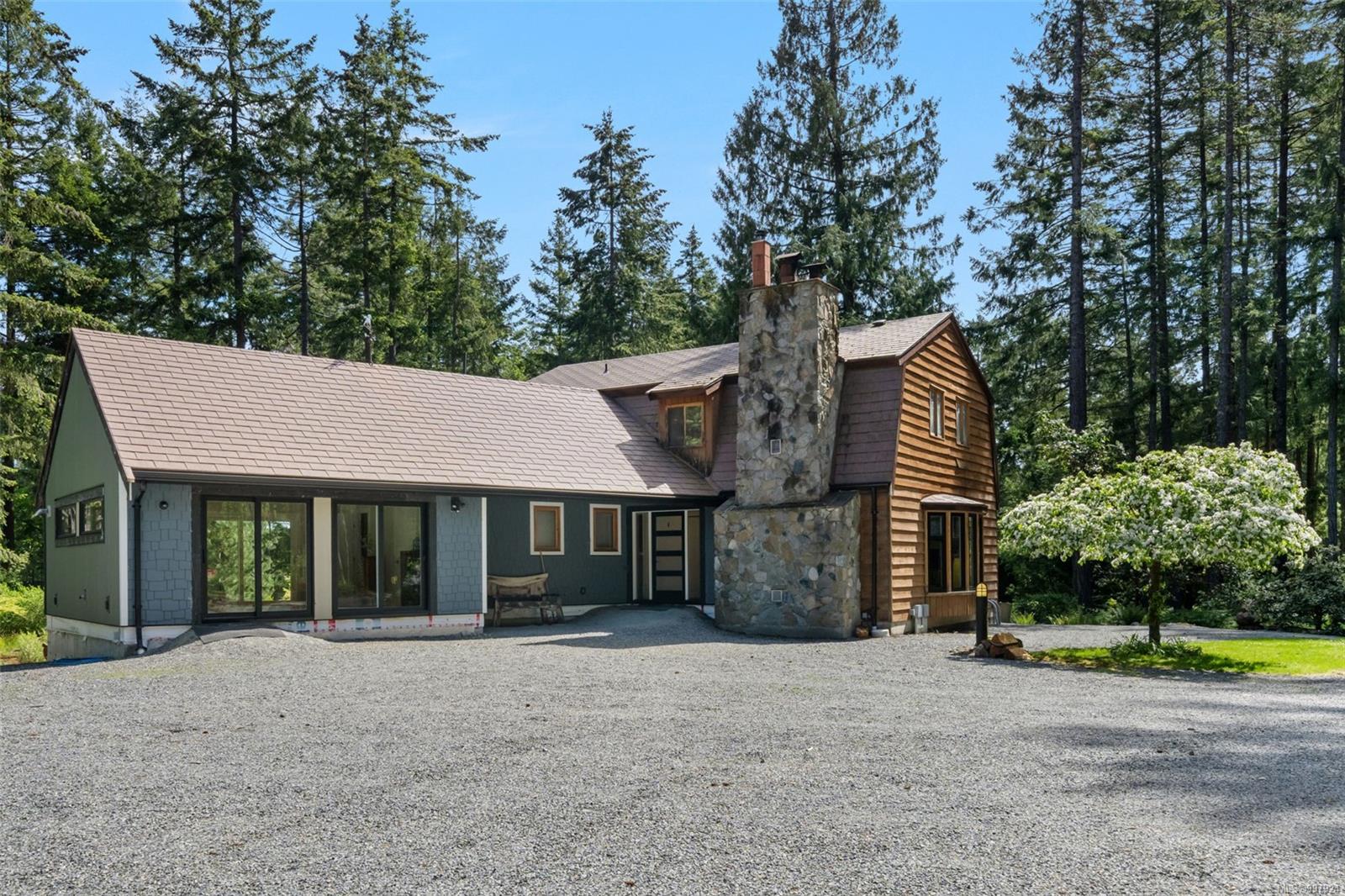 $2,395,000 - 3281 McGuire Way<br>British Columbia, V9G 1C4