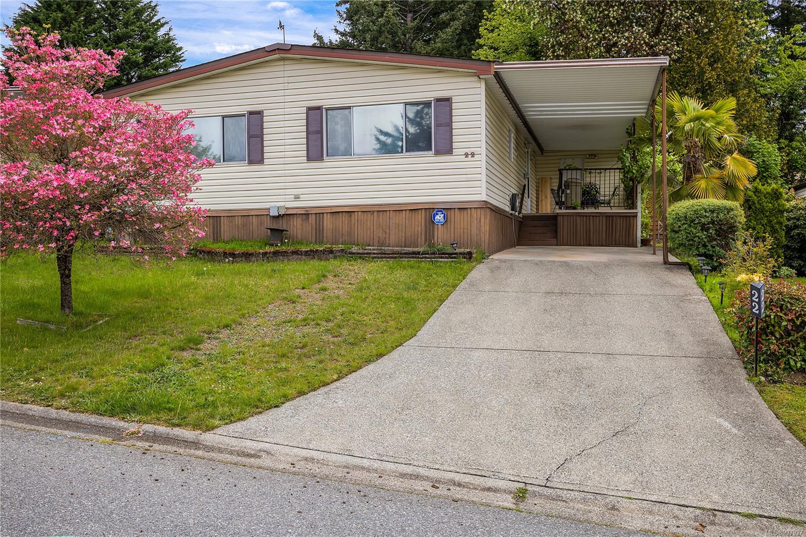 $299,900 - 2501 Labieux Rd<br>British Columbia, V9T 5X3