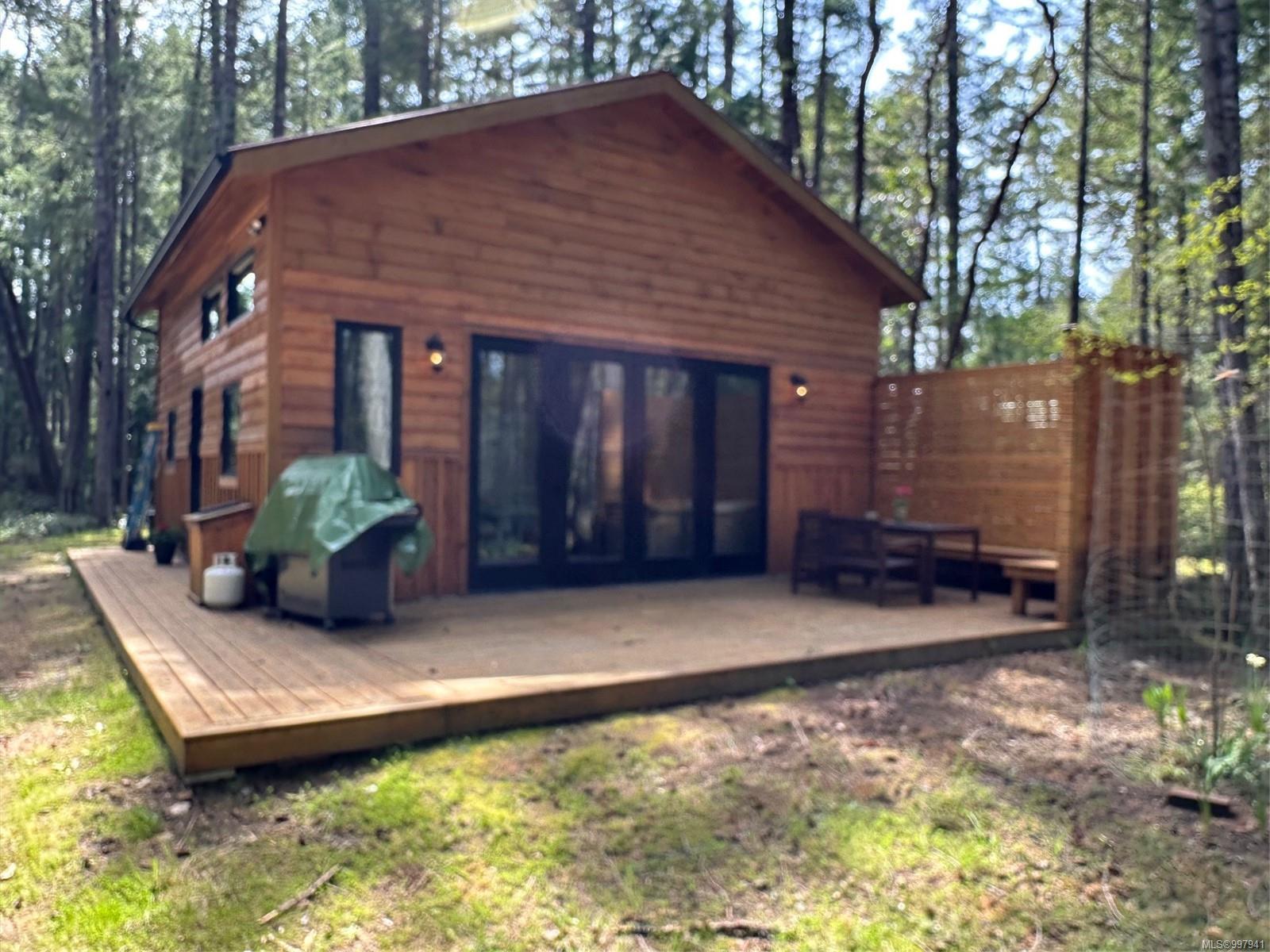 $799,000 - 271 James Way<br>British Columbia, V0R 1X1