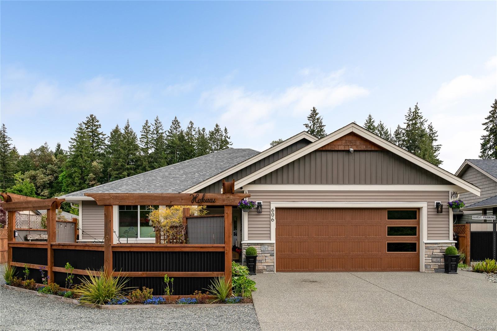 606 Nottingham Dr, Na Departure Bay real estate property for sale in Nanaimo British Columbia, V9T 0C3
