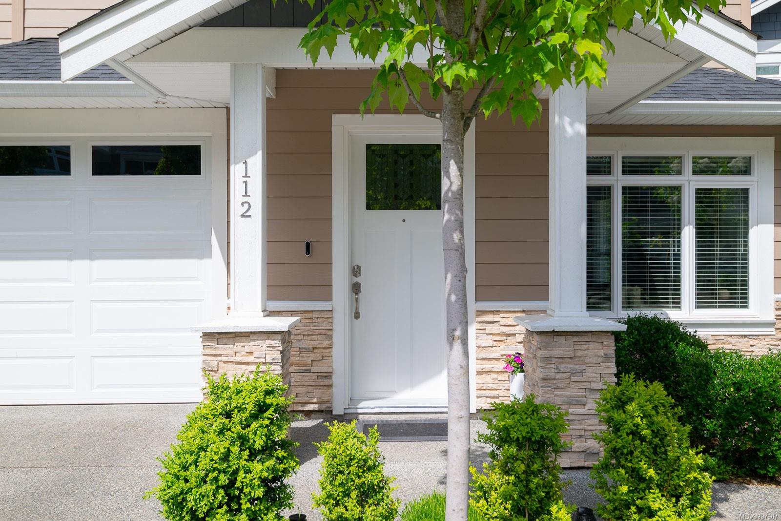 $779,900 - 5160 Hammond Bay Rd<br>British Columbia, V9T 5B5
