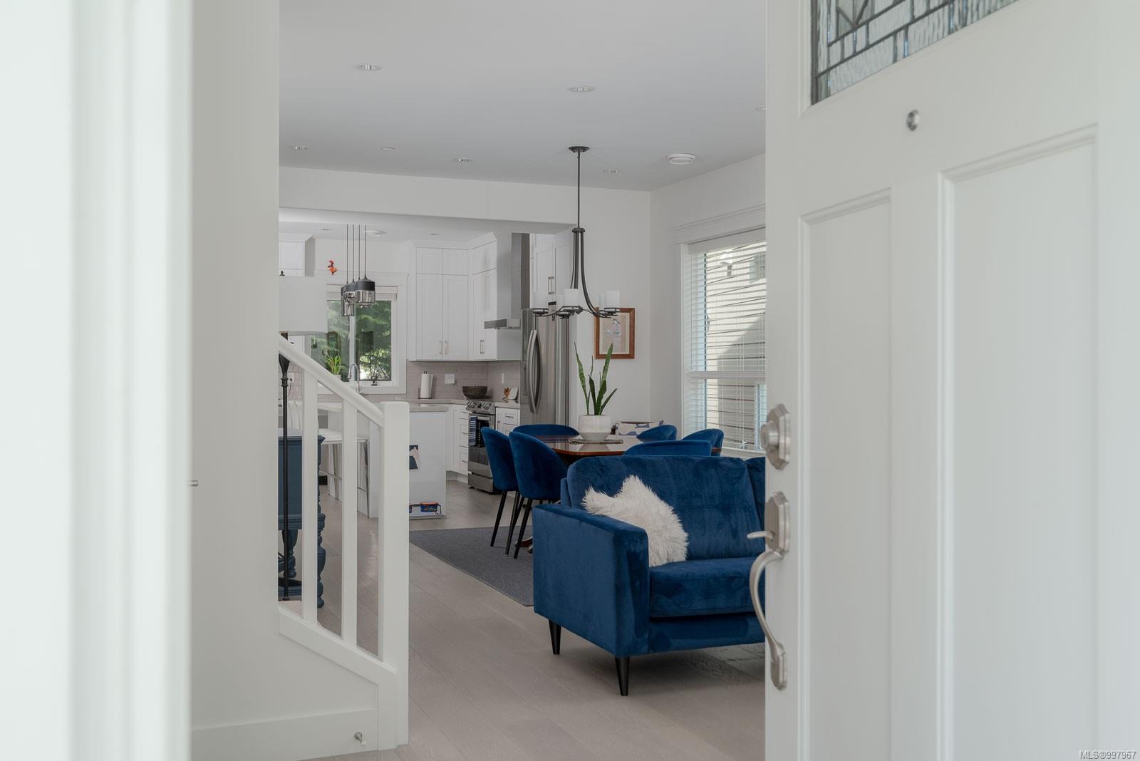 $779,900 - 5160 Hammond Bay Rd<br>British Columbia, V9T 5B5