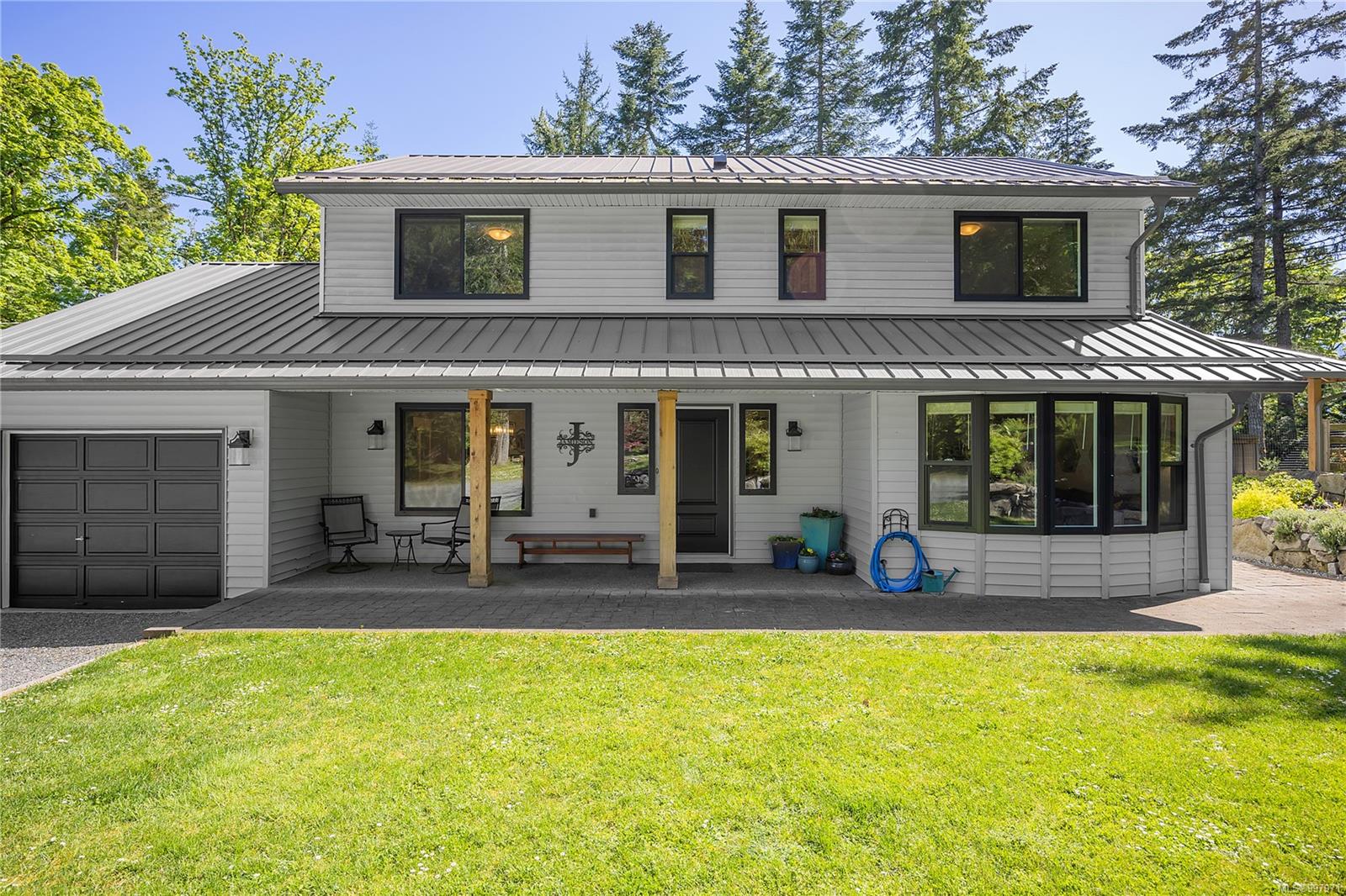 $1,349,000 - 4299 Entrance Ave<br>British Columbia, V9G 1M8