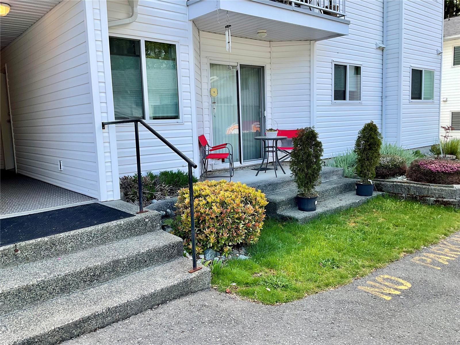 $296,900 - 211 Madill Rd<br>British Columbia, V0R 2G1