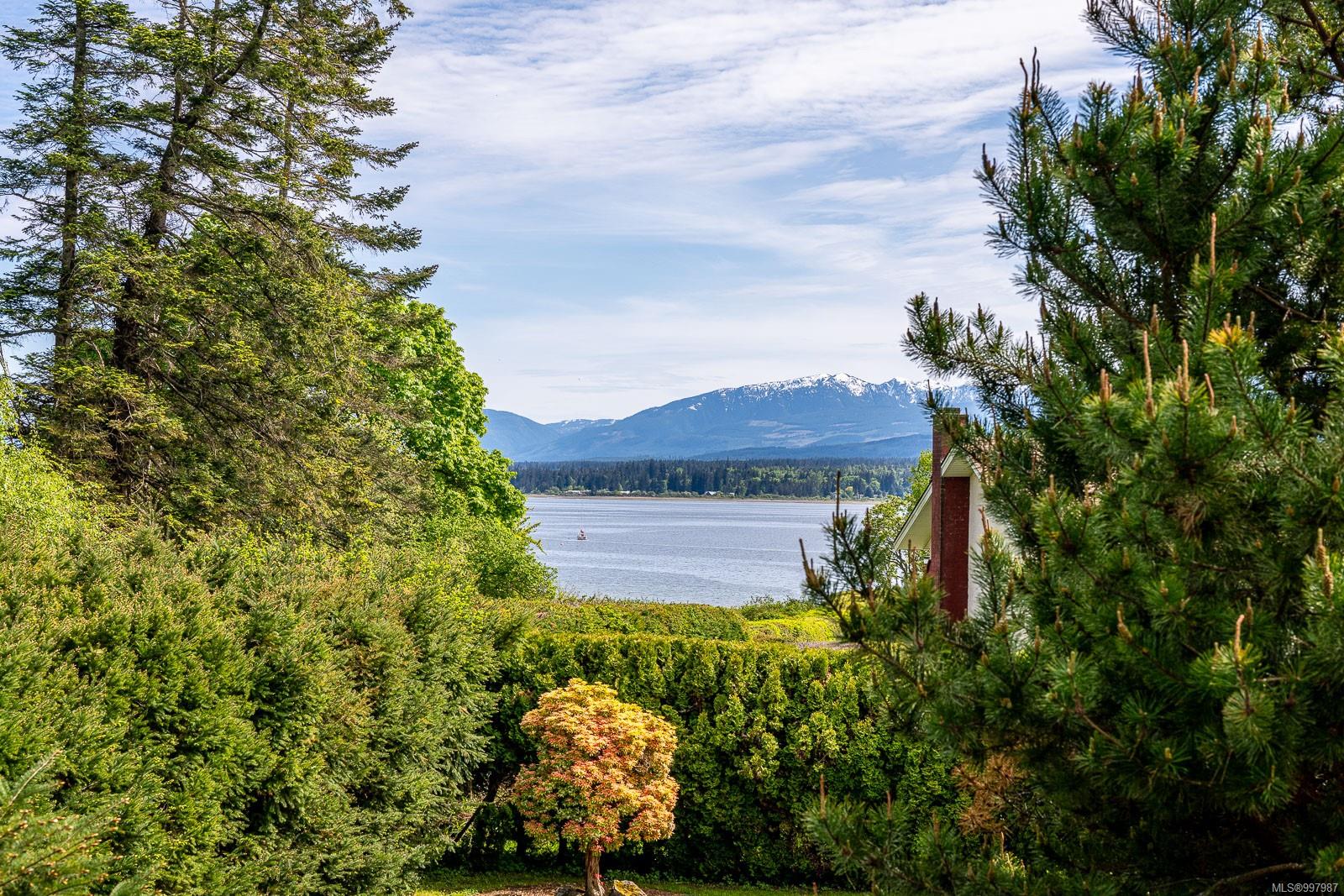 $1,450,000 - 170 Carthew St<br>British Columbia, V9M 1T3