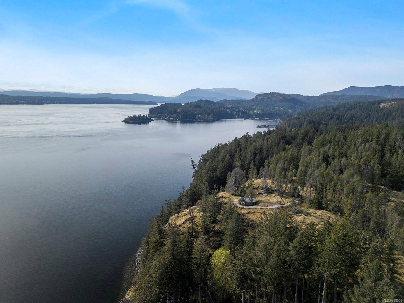 $1,250,000 - 875 Gowlland Harbour Rd<br>British Columbia, V0P 0A7