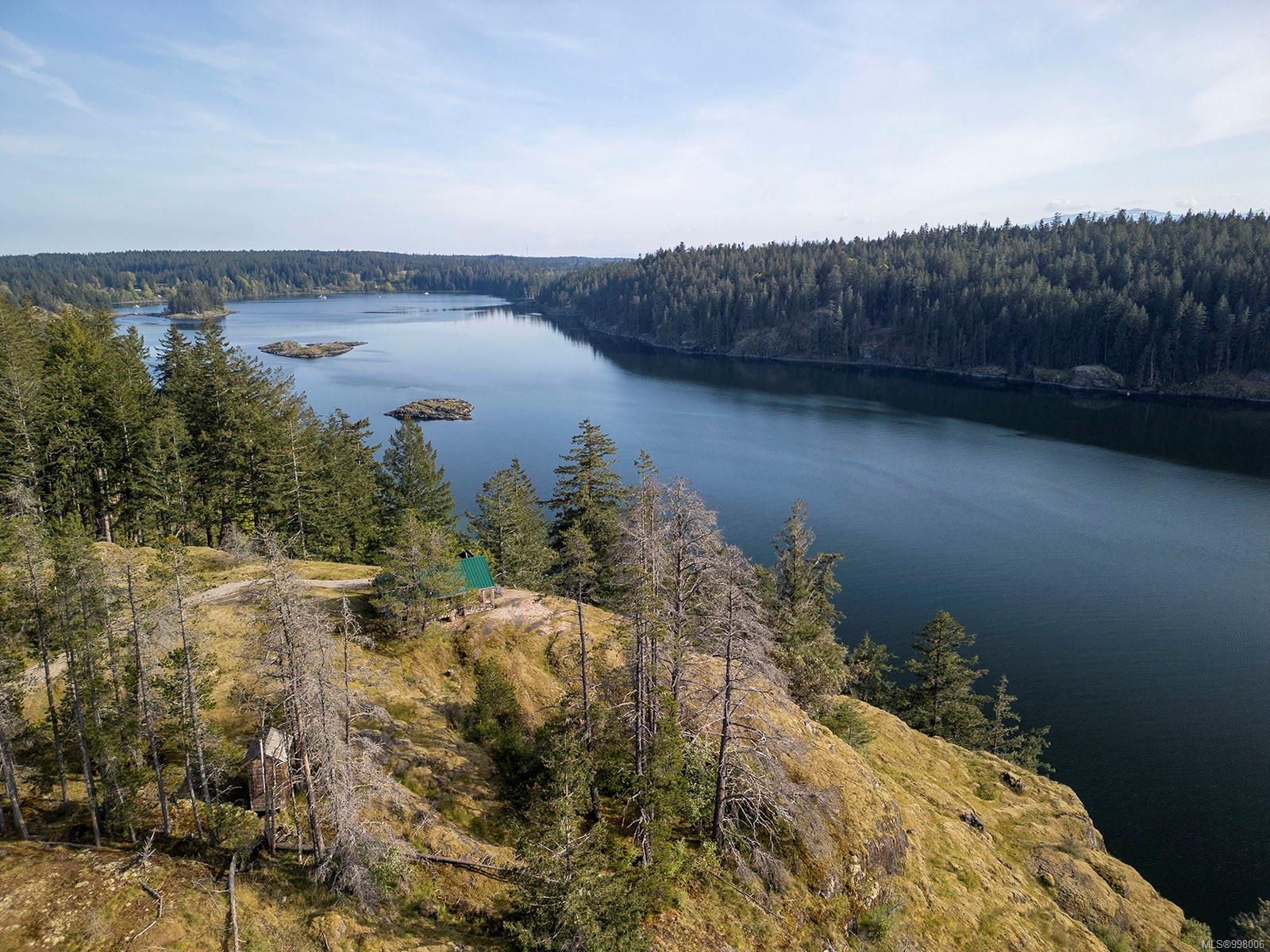 $1,250,000 - 875 Gowlland Harbour Rd<br>British Columbia, V0P 0A7