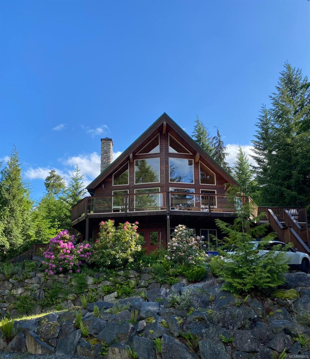 $1,450,000 - 1556 Meadowood Way<br>British Columbia, V9K 2V2