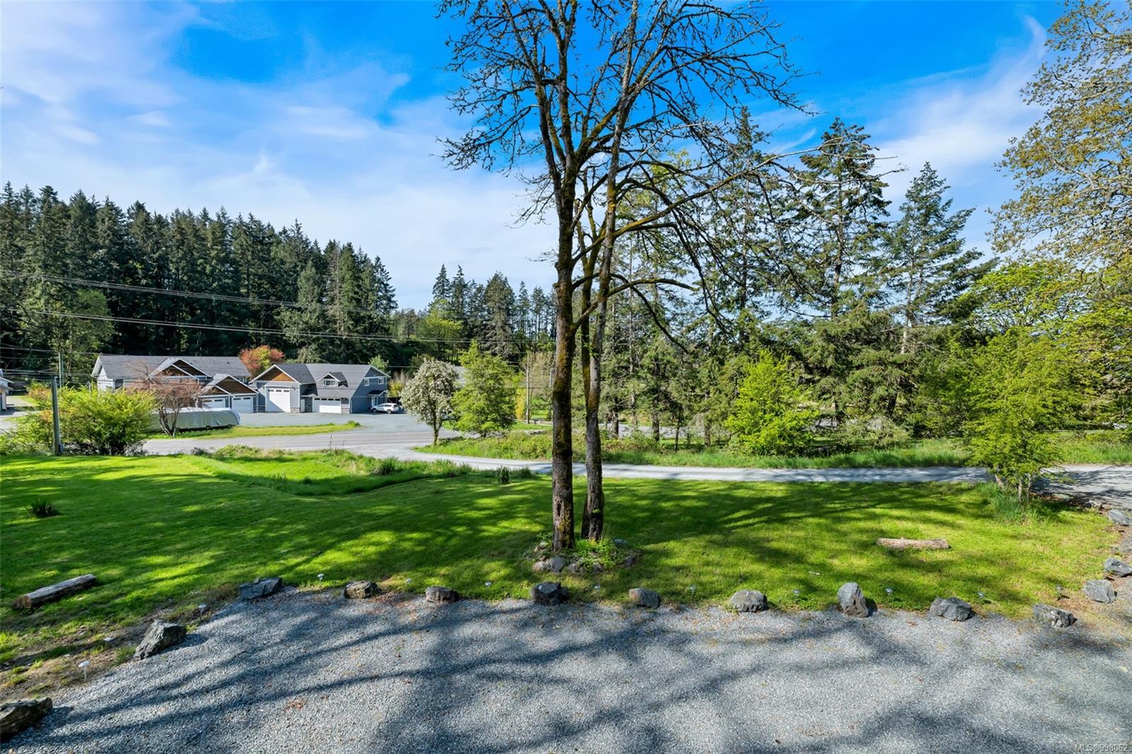 $1,279,000 - 1029 Herd Rd<br>British Columbia, V9L 5W9