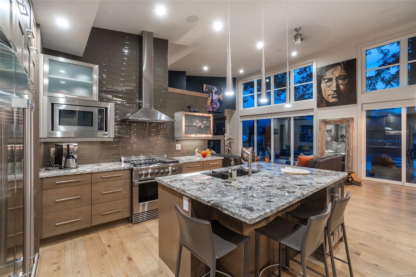 $2,685,000 - 4991 Reiber Rd<br>British Columbia, V9G 1L6