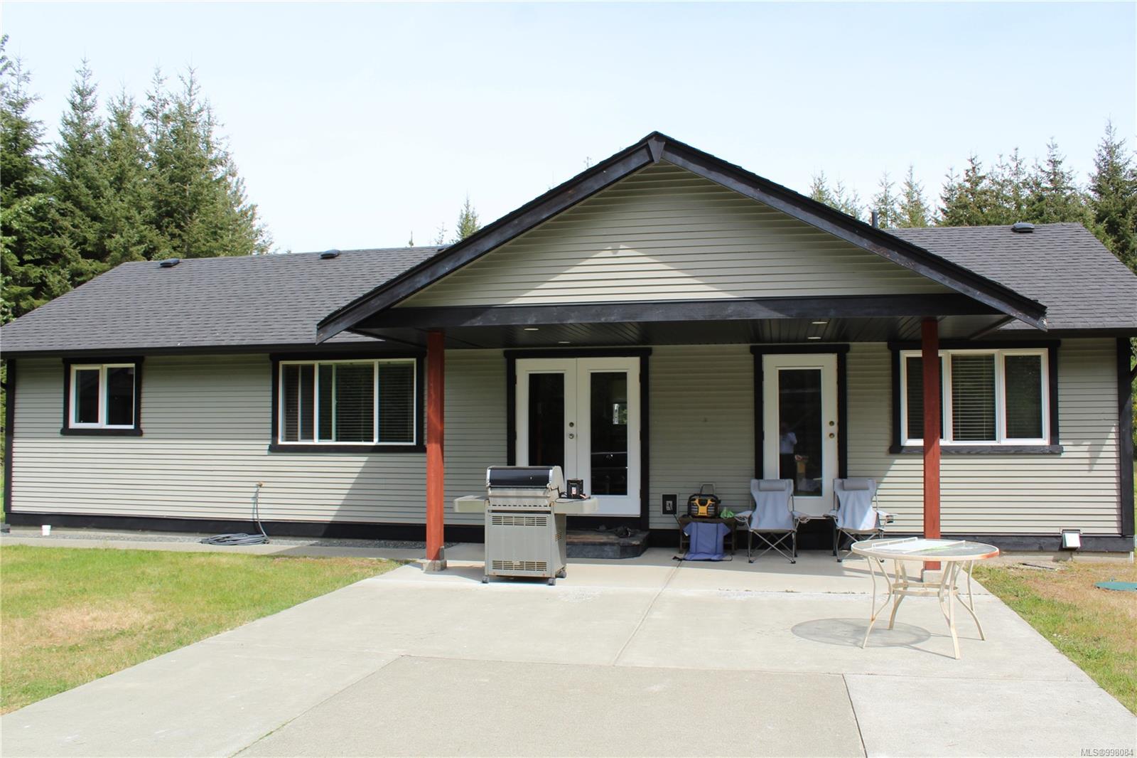 $986,900 - 2932 RENFREW Rd<br>British Columbia, V8H 2E4