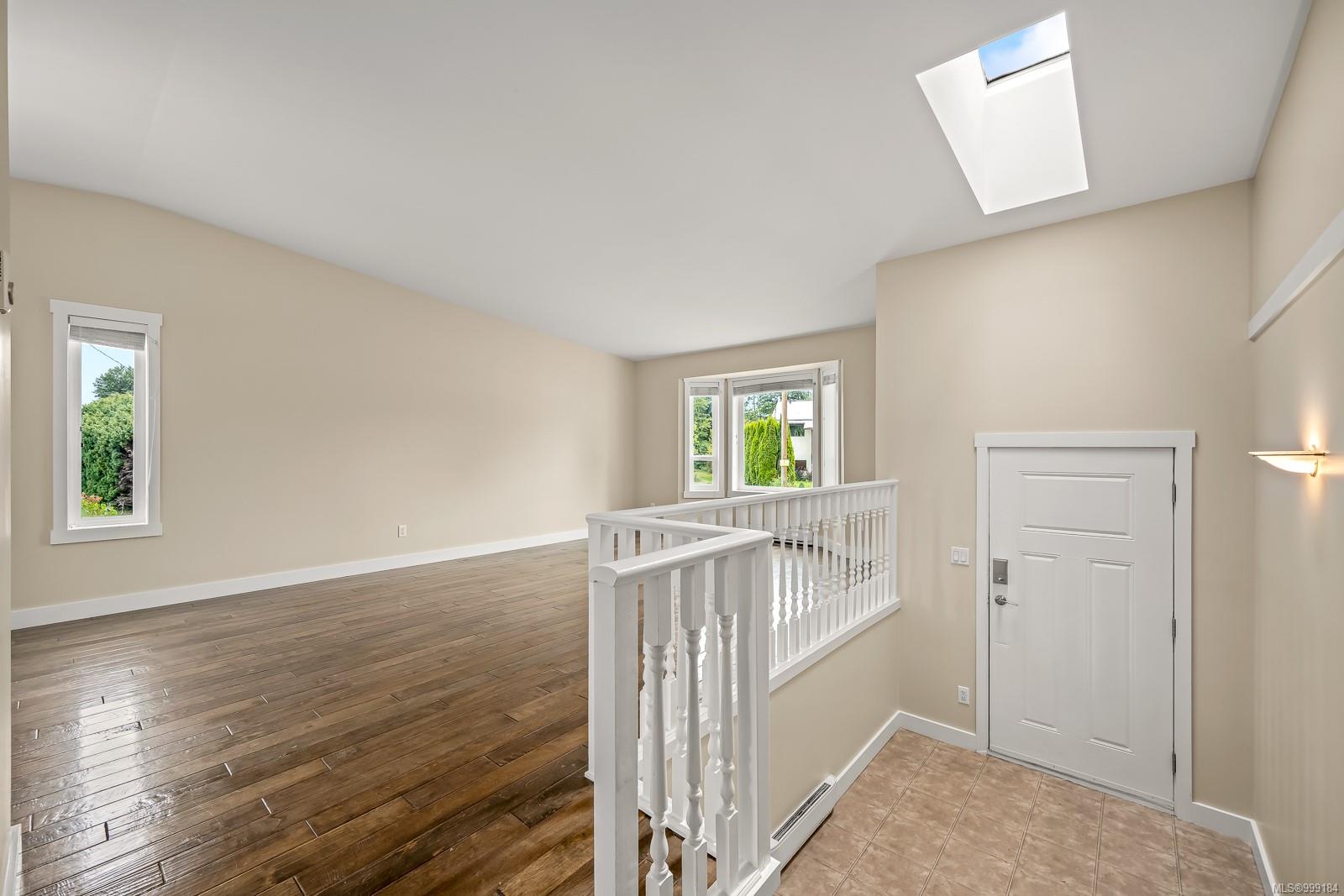$774,900 - 1401 22nd St<br>British Columbia, V9N 7L7