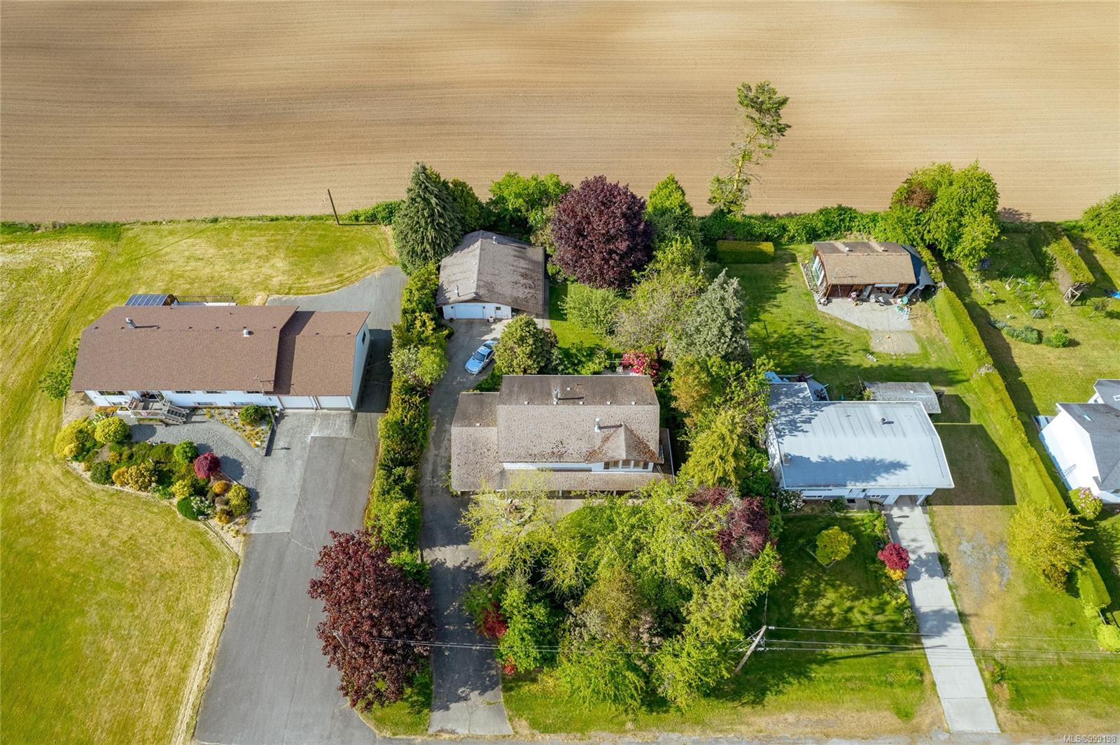 $1,000,000 - 1393 Nelson Rd<br>British Columbia, V0R 1N2