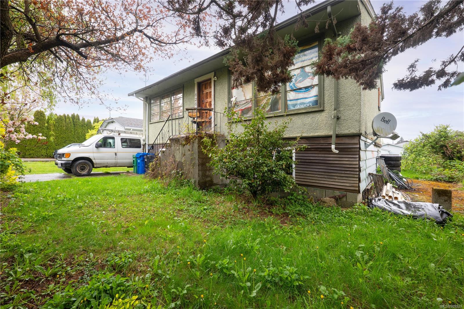 626 Fourth St, Na University District real estate property for sale in Nanaimo British Columbia, V9R 1V3