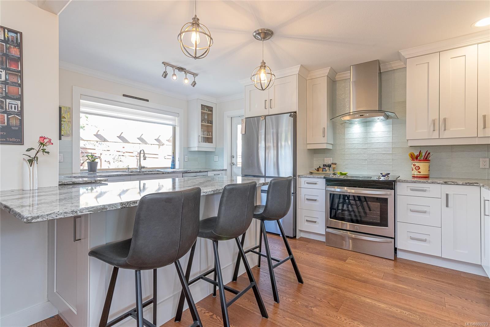 $915,000 - 717 Arrowsmith Way<br>British Columbia, V9P 2N9