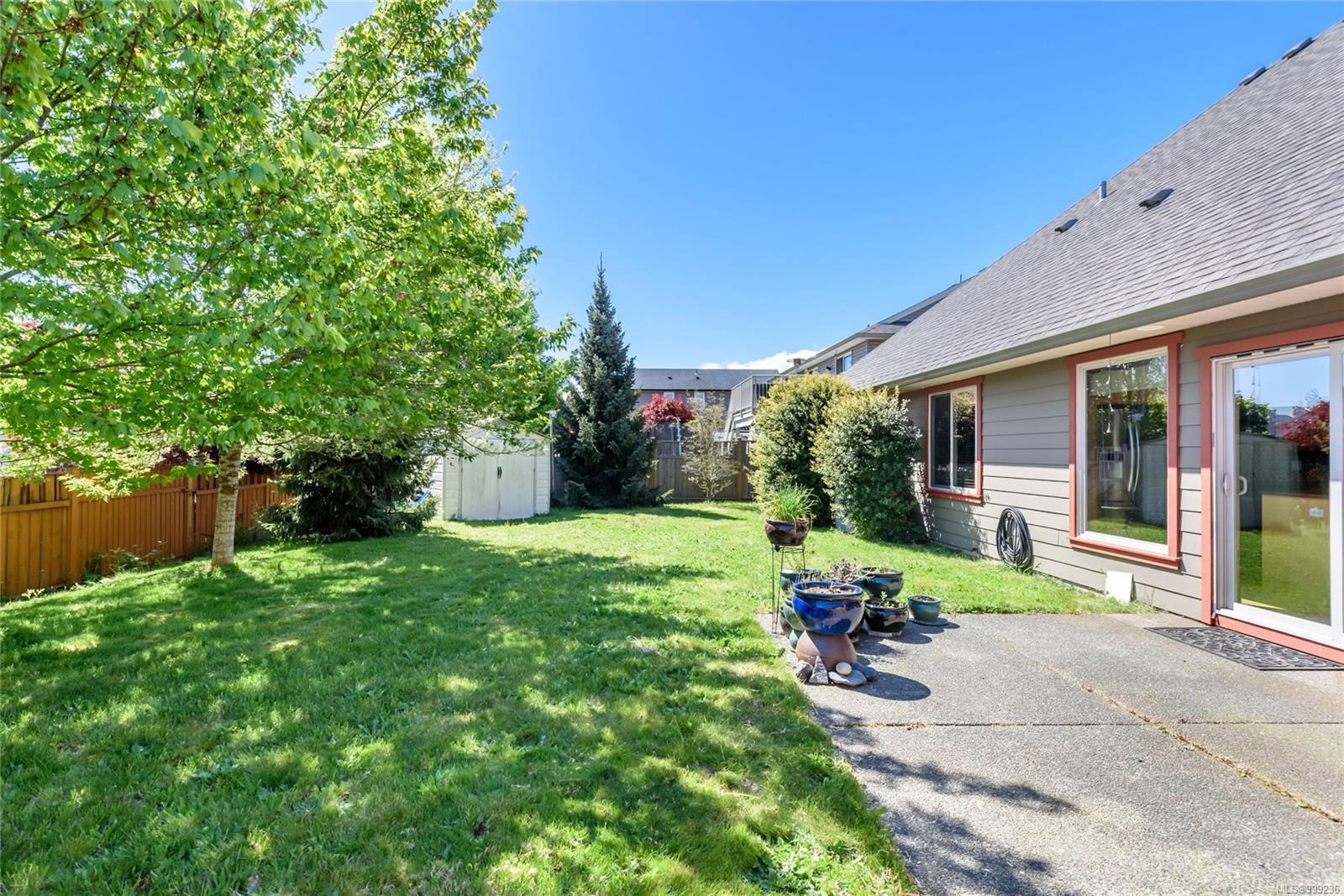 $979,900 - 652 Expeditor Pl<br>British Columbia, V9M 4J3