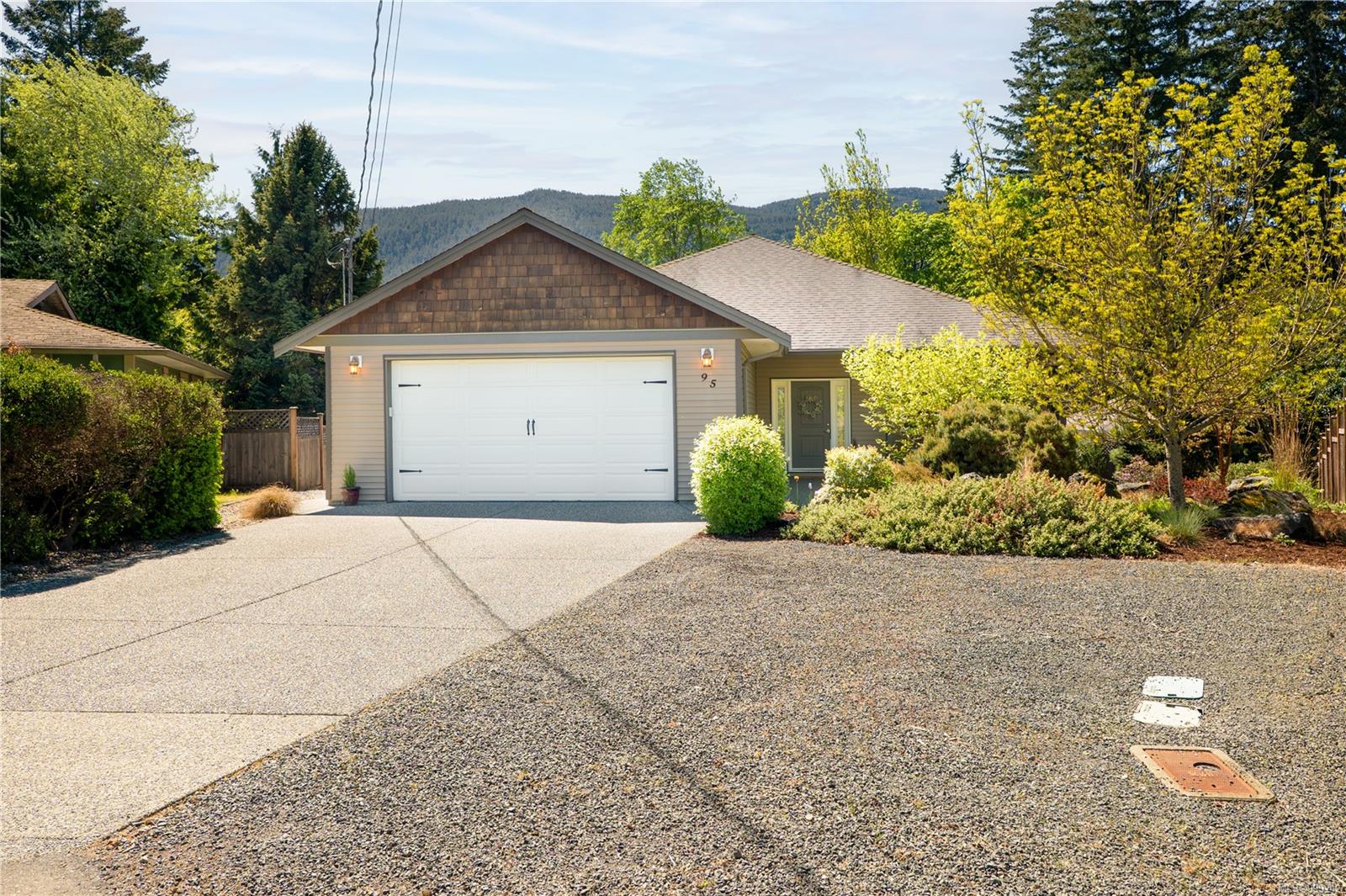 $899,900 - 95 Timber View Dr<br>British Columbia, V9R 6T2