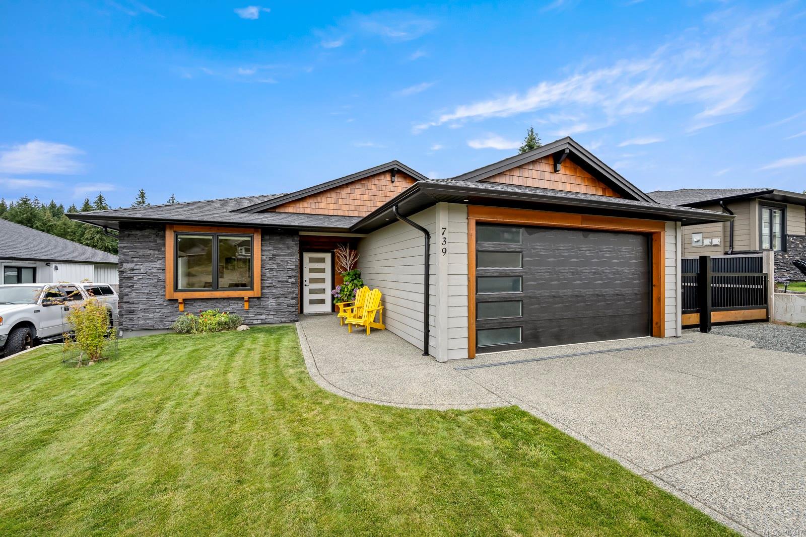 $919,000 - 739 Bushbuck Dr<br>British Columbia, V9W 7X2
