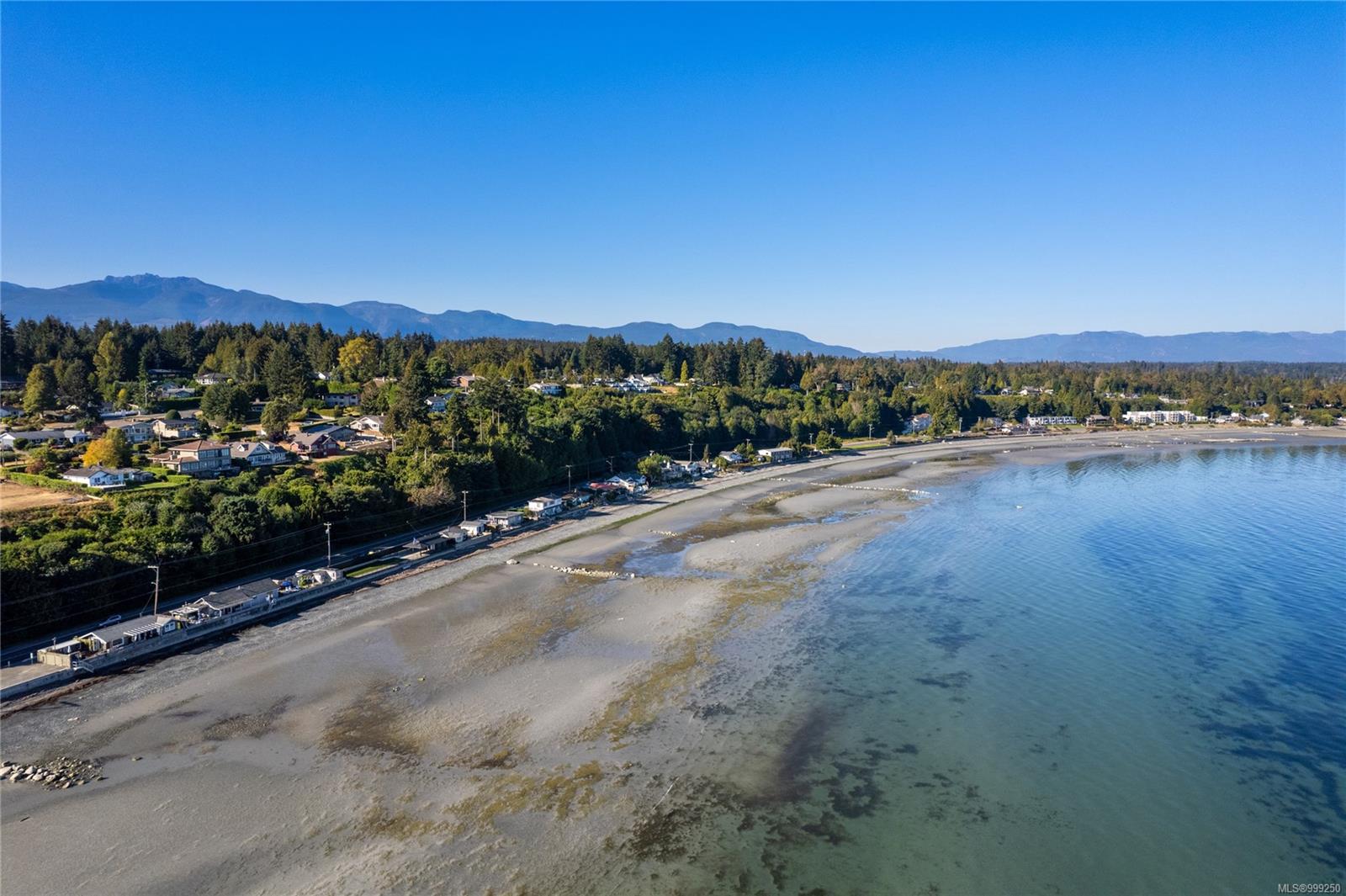 $1,495,000 - 2935 Island Hwy<br>British Columbia, V9K 2H2