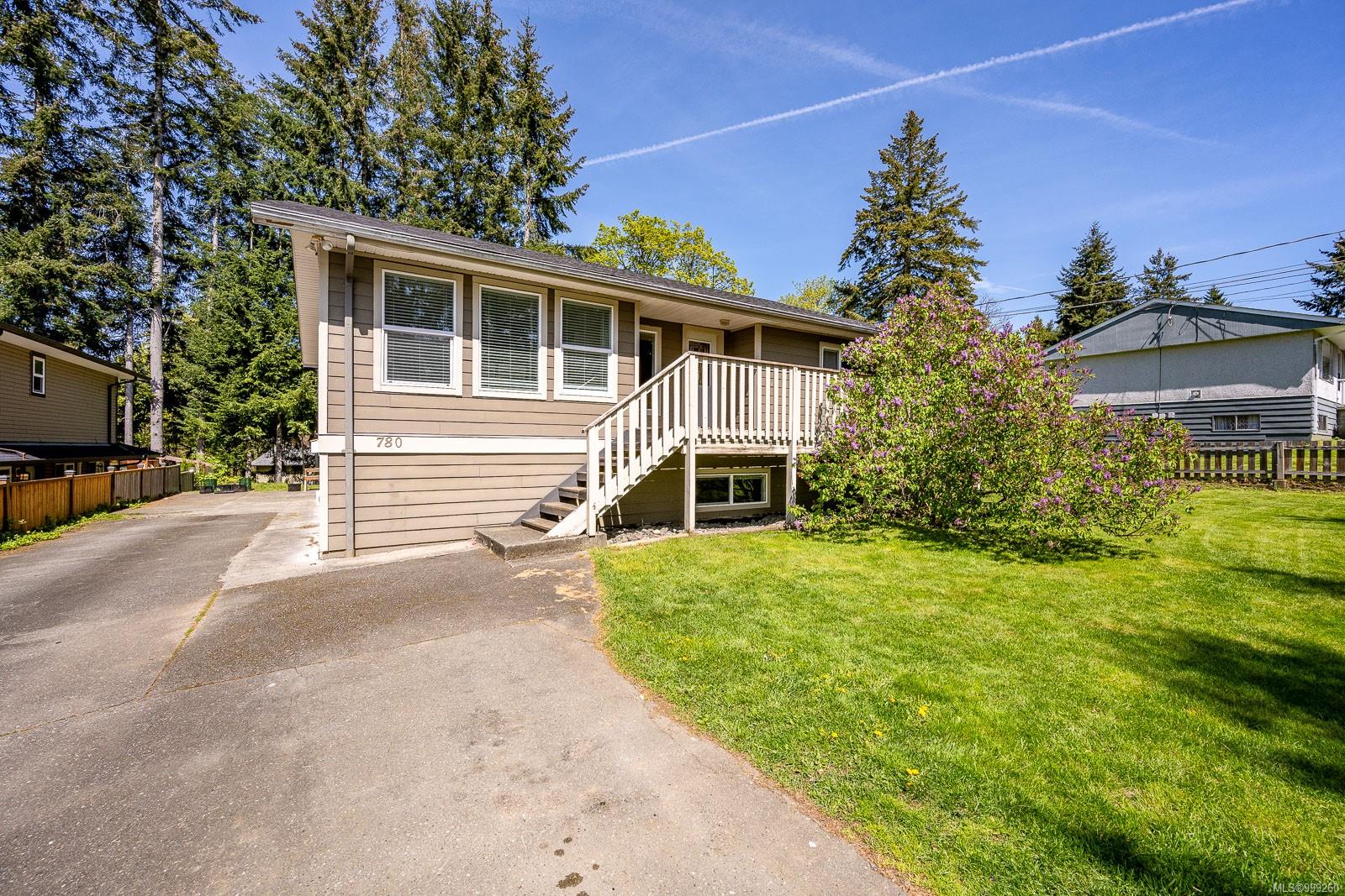 $787,000 - 780 Nicholls Rd<br>British Columbia, V9W 3P6