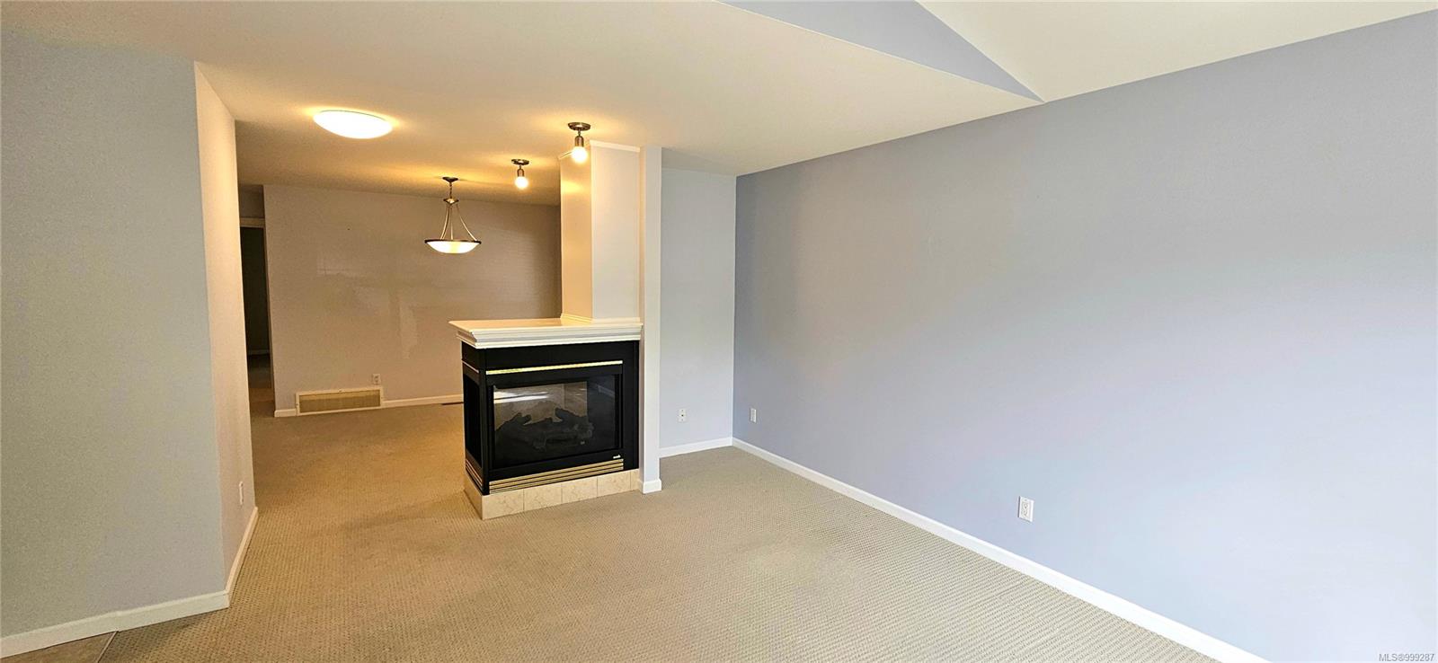 $629,900 - 2077 St. Andrews Way<br>British Columbia, V9N 9V5