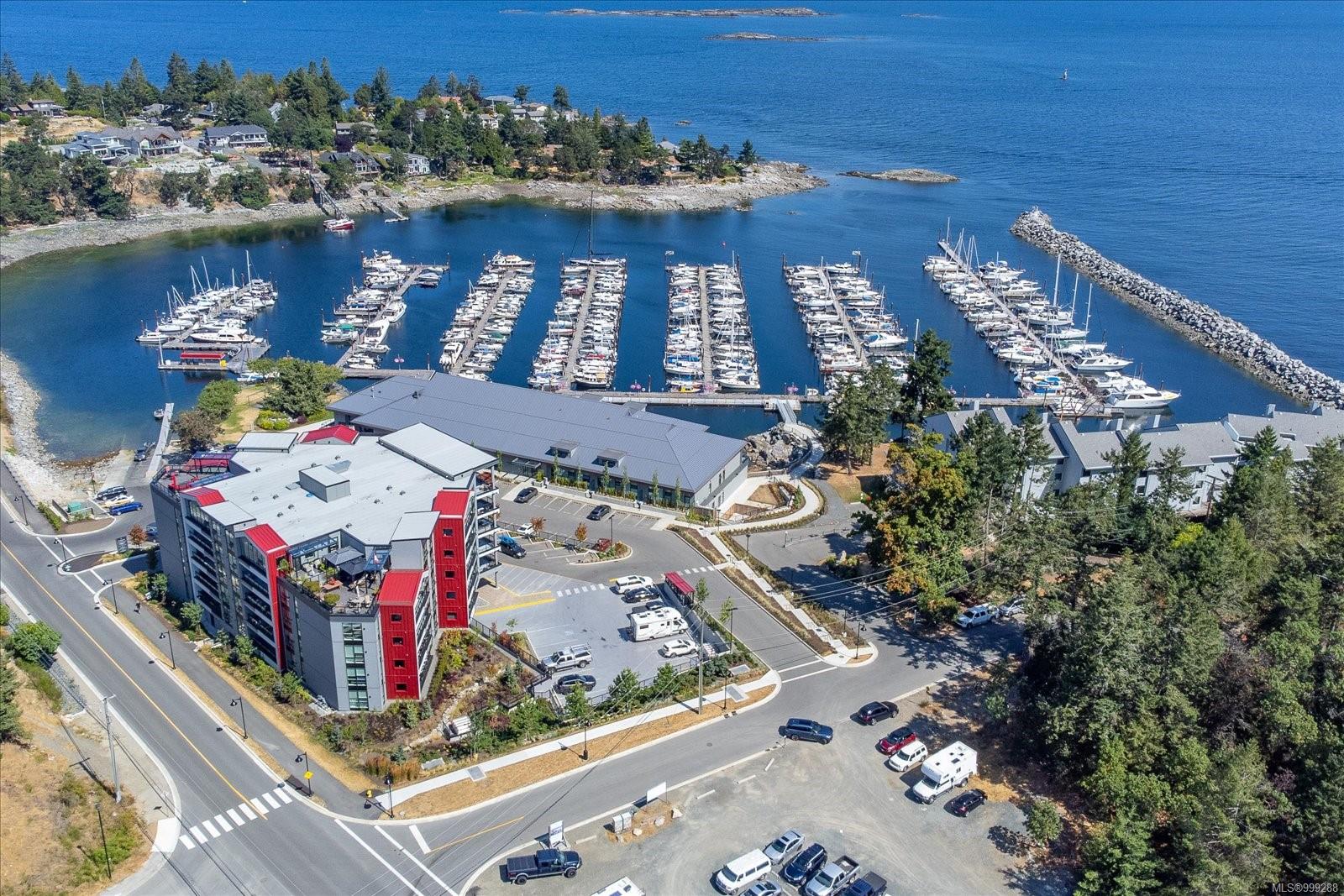 $925,000 - 3529 Dolphin Dr<br>British Columbia, V9P 9J7