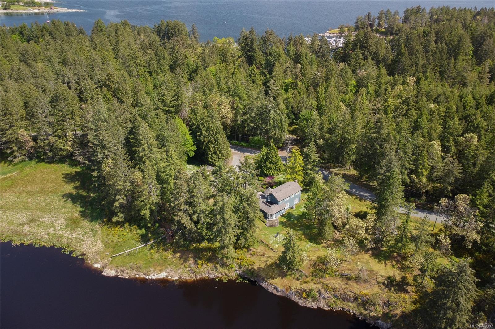 $1,449,000 - 3127 Ingram Rd<br>British Columbia, V9X 1W8