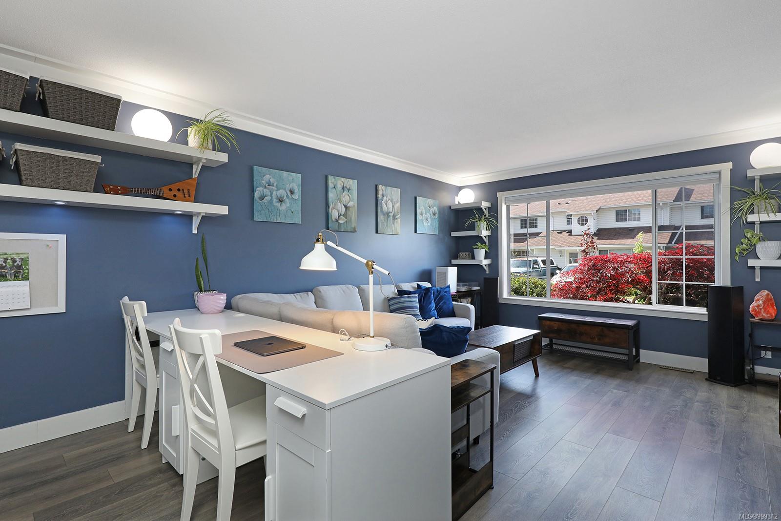 $525,000 - 680 Murrelet Dr<br>British Columbia, V9M 3P2