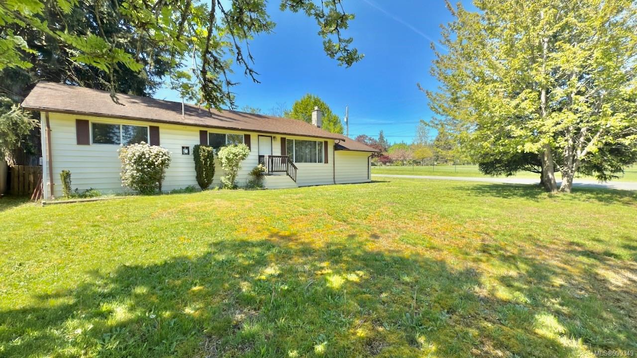 $669,000 - 2891 Poplar Dr<br>British Columbia, V9M 6A9