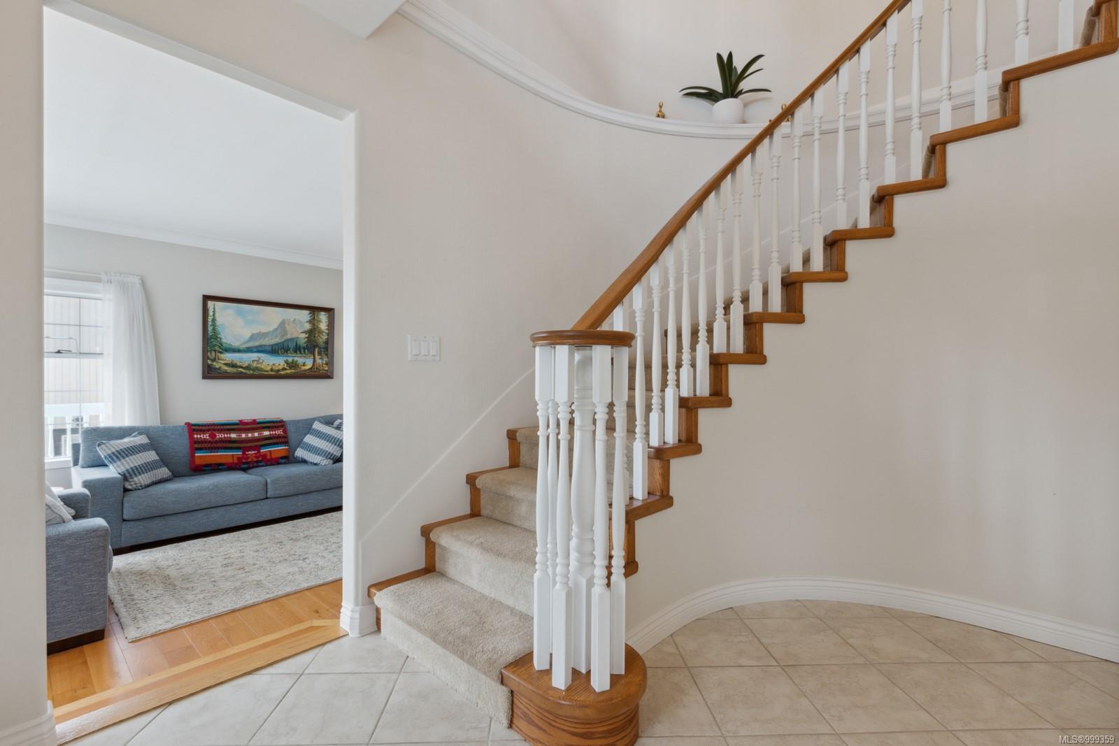 $1,050,000 - 875 Deal St<br>British Columbia, V9M 1B1