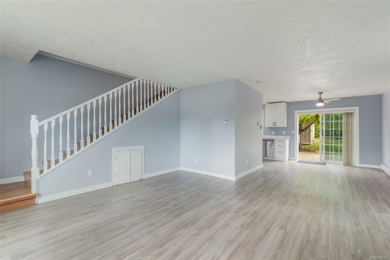 $725,000 - 2700 Claude Rd<br>British Columbia, V6B 3T6