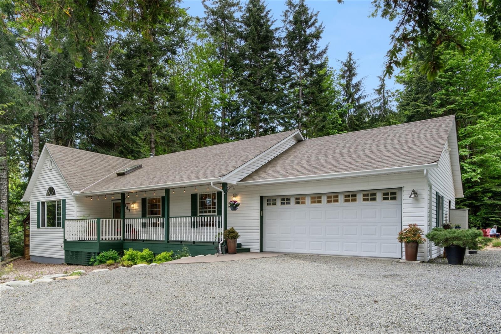 $824,900 - 182/184 Tern Rd<br>British Columbia, V0R 2G0
