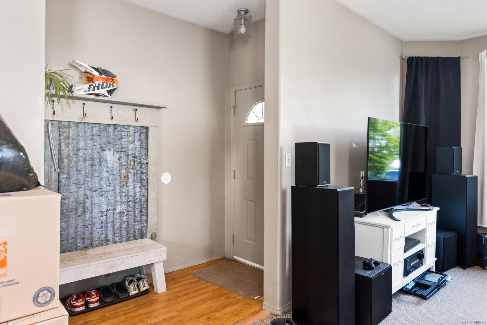 $659,000 - 8039 Spinnaker Dr<br>British Columbia, V0R 1R0