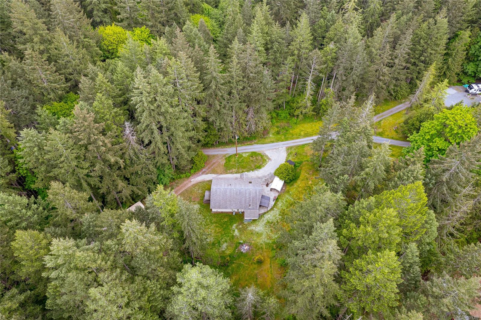 $799,900 - 3285 Decourcy Dr<br>British Columbia, V9G 1E2