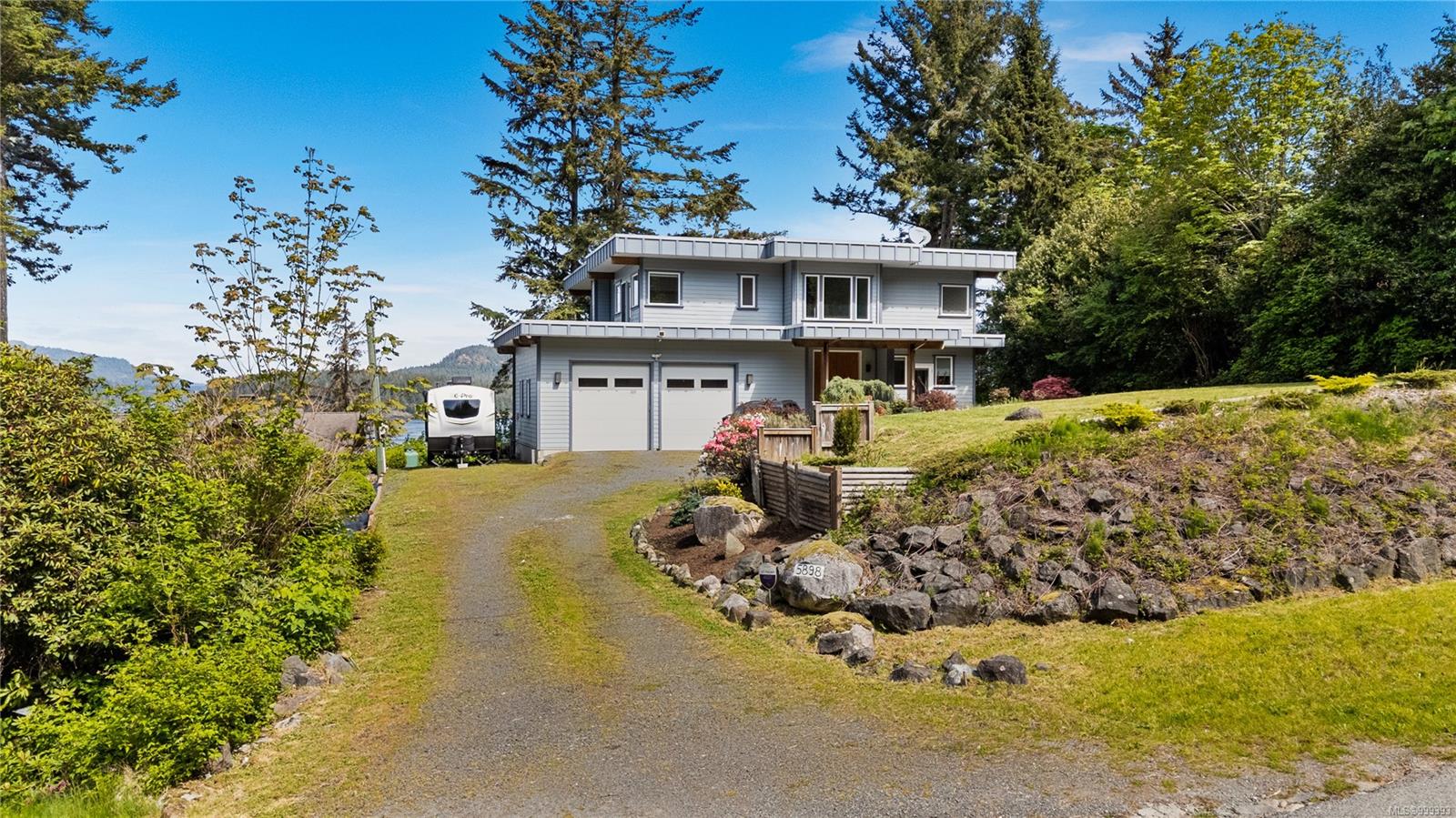 $1,785,000 - 5898 Race Point Rd<br>British Columbia, V9H 1N7