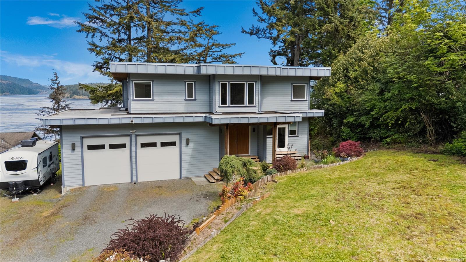 $1,785,000 - 5898 Race Point Rd<br>British Columbia, V9H 1N7