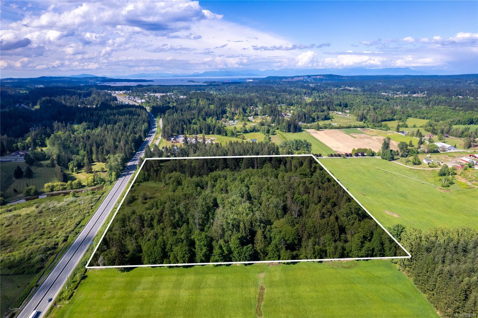 $1,199,000 - 1695 Thatcher Rd<br>British Columbia, V9X 1T3