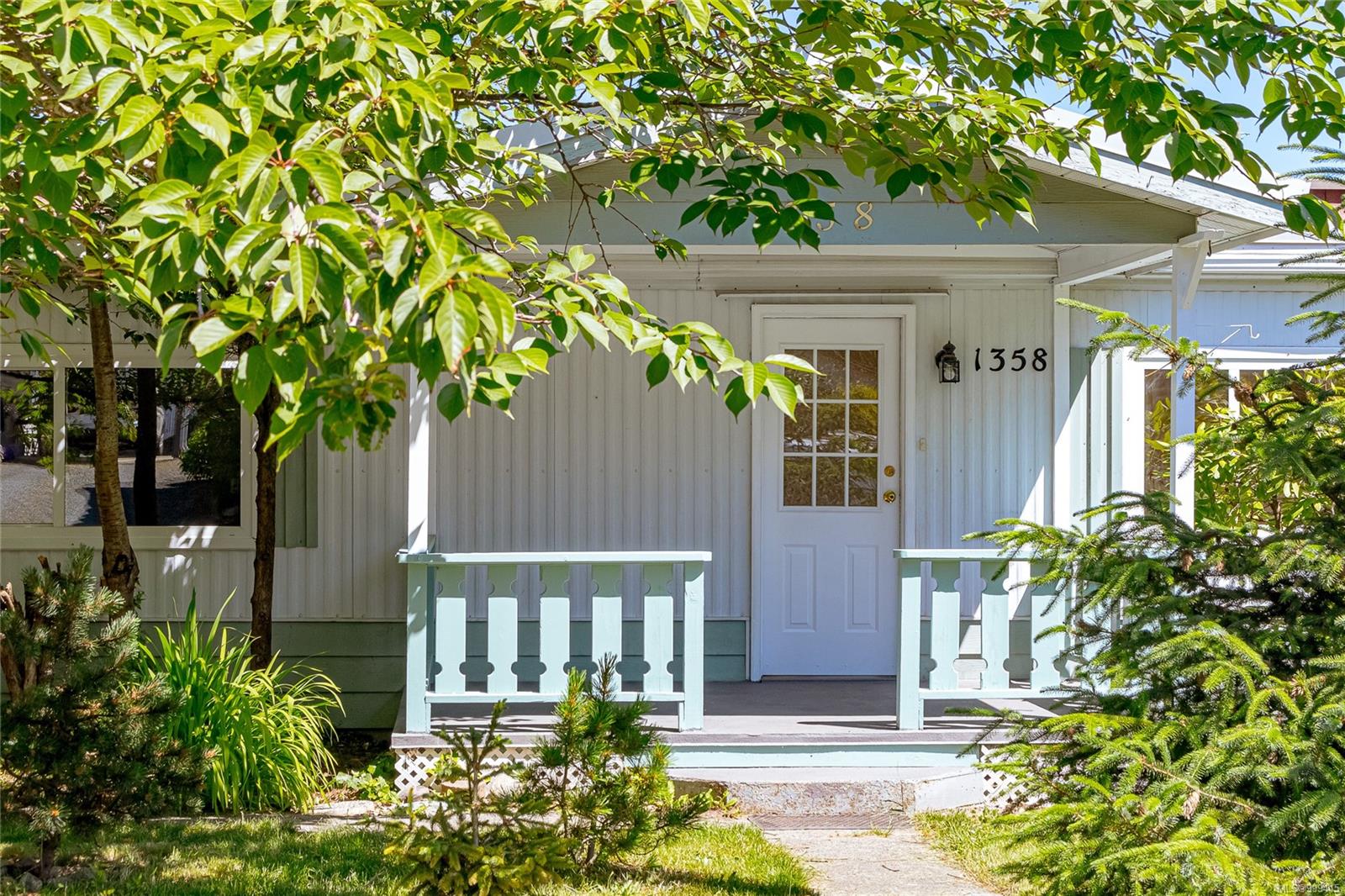 $499,000 - 1358 Birchwood Rd<br>British Columbia, V9G 1S6
