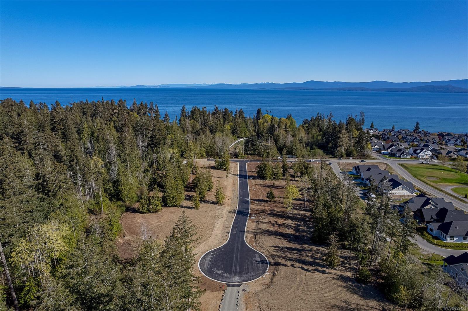 $625,000 - SL7 Camassia Close<br>British Columbia, V9K 1G1