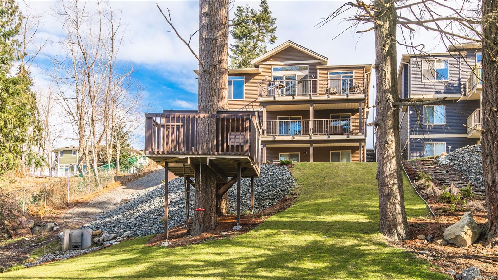 $1,388,000 - 2765 Horth Rd<br>British Columbia, V9T 5P5