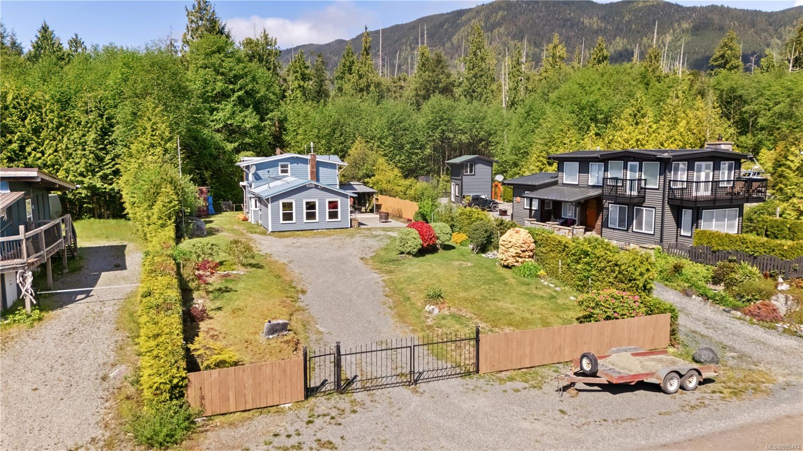 $629,000 - 1065 Seventh Ave<br>British Columbia, V0R 3A0