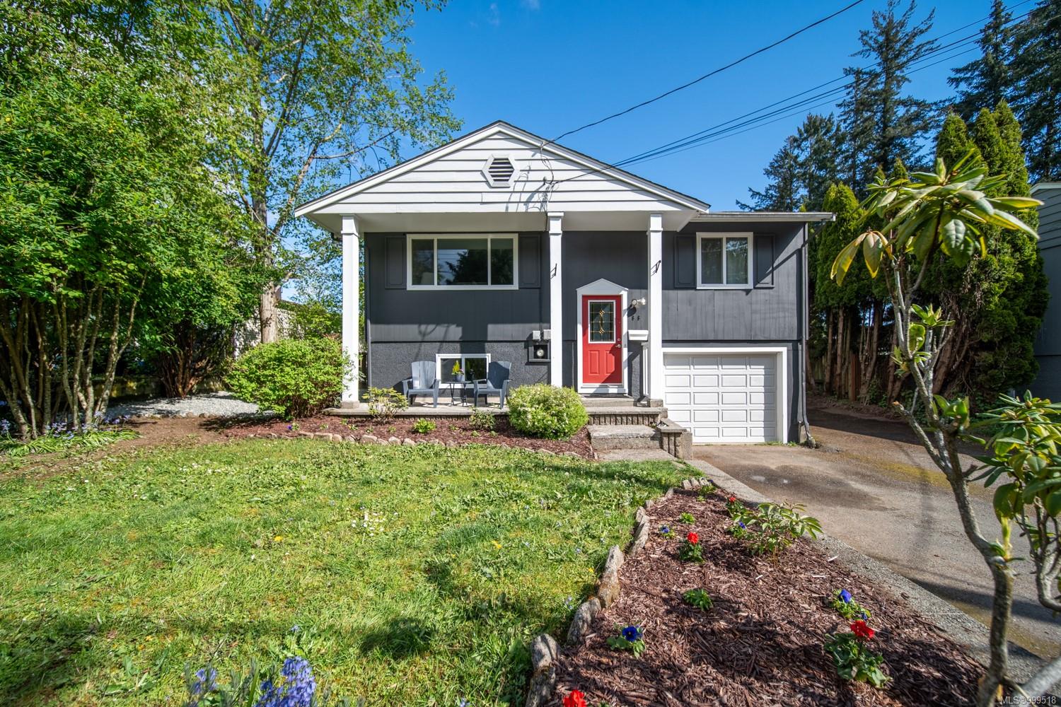 676 Beaconsfield Rd, Na University District real estate property for sale in Nanaimo British Columbia, V9R 1X2