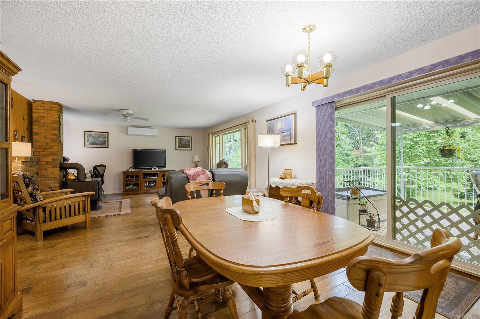 $999,900 - 2953 Ravenhill Rd<br>British Columbia, V9X 1N7