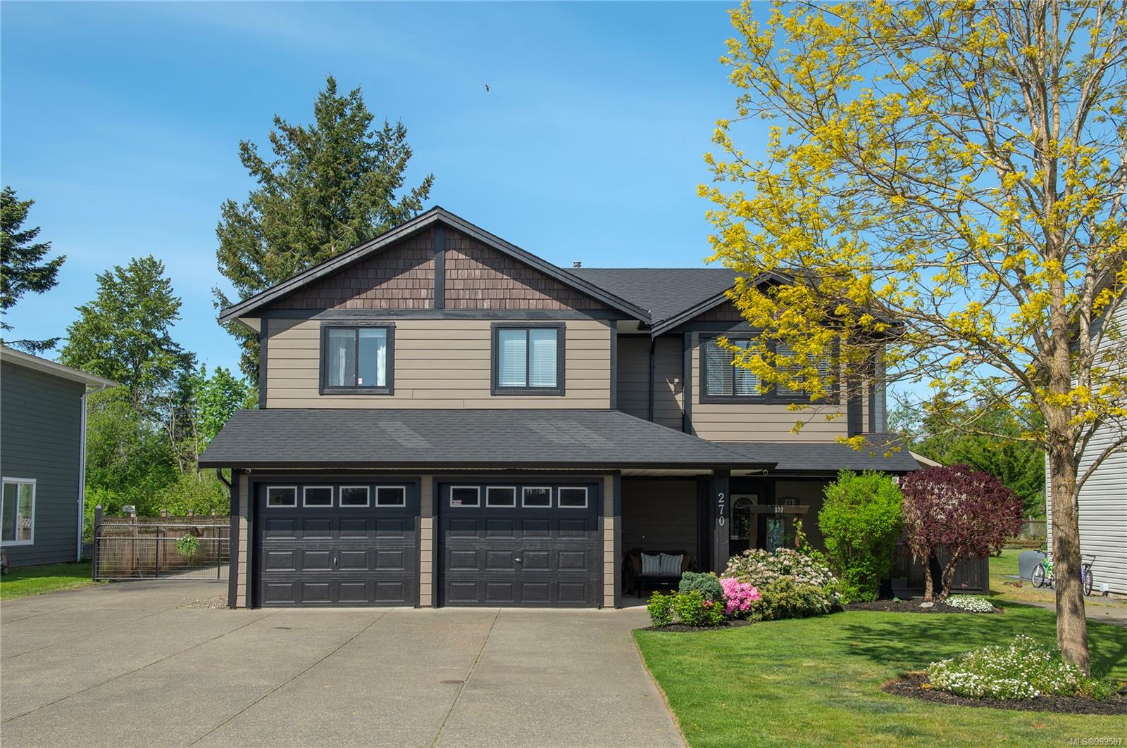 $959,900 - 270 Carolyn Rd<br>British Columbia, V9W 5M6