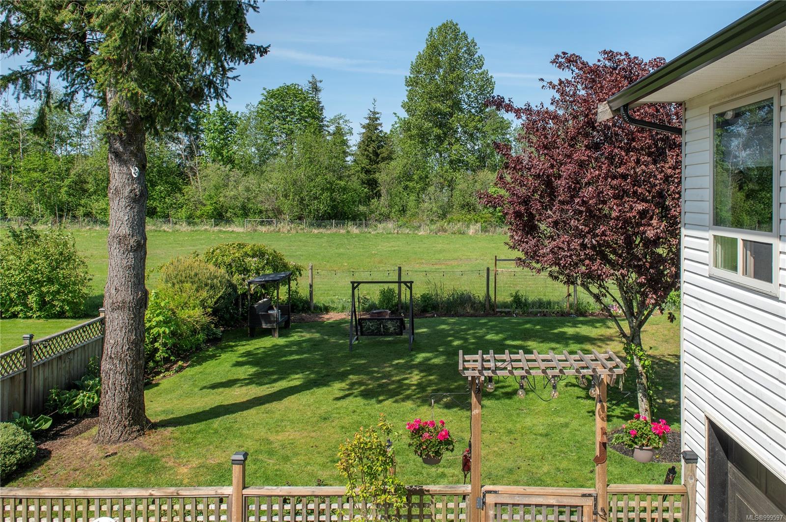 $959,900 - 270 Carolyn Rd<br>British Columbia, V9W 5M6