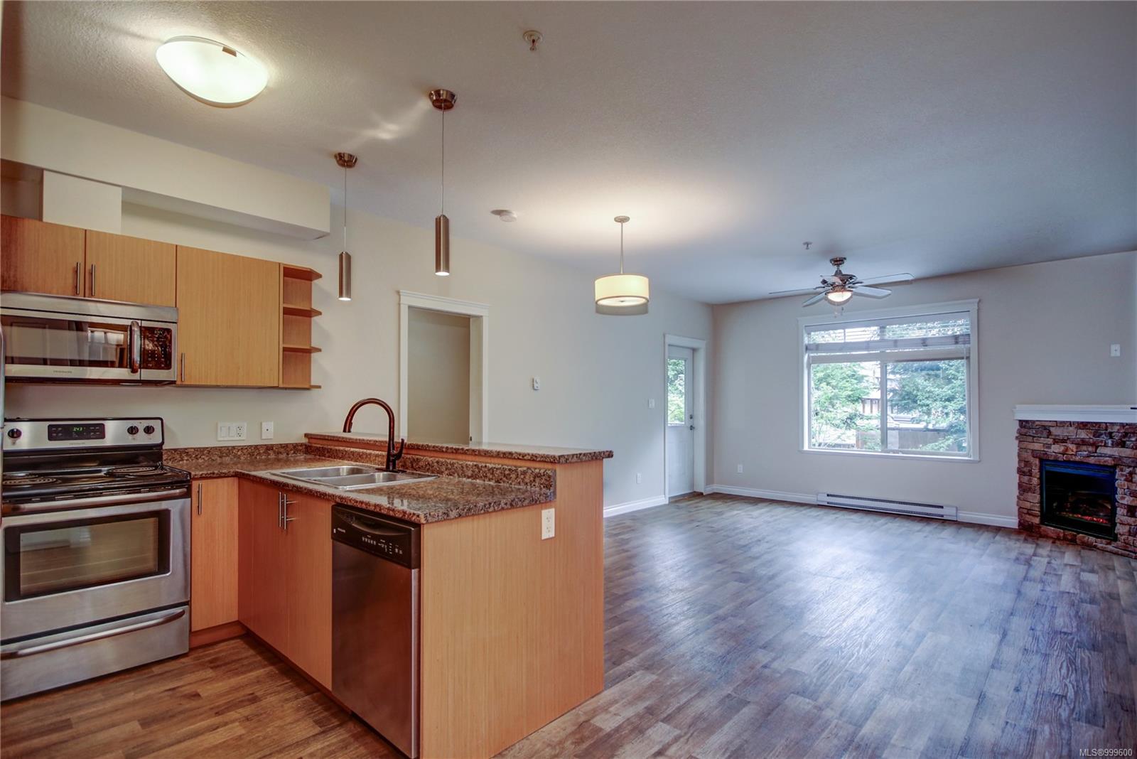 2111 Meredith Dr, Na Central Nanaimo real estate property for sale in Nanaimo British Columbia, V9S 2N2