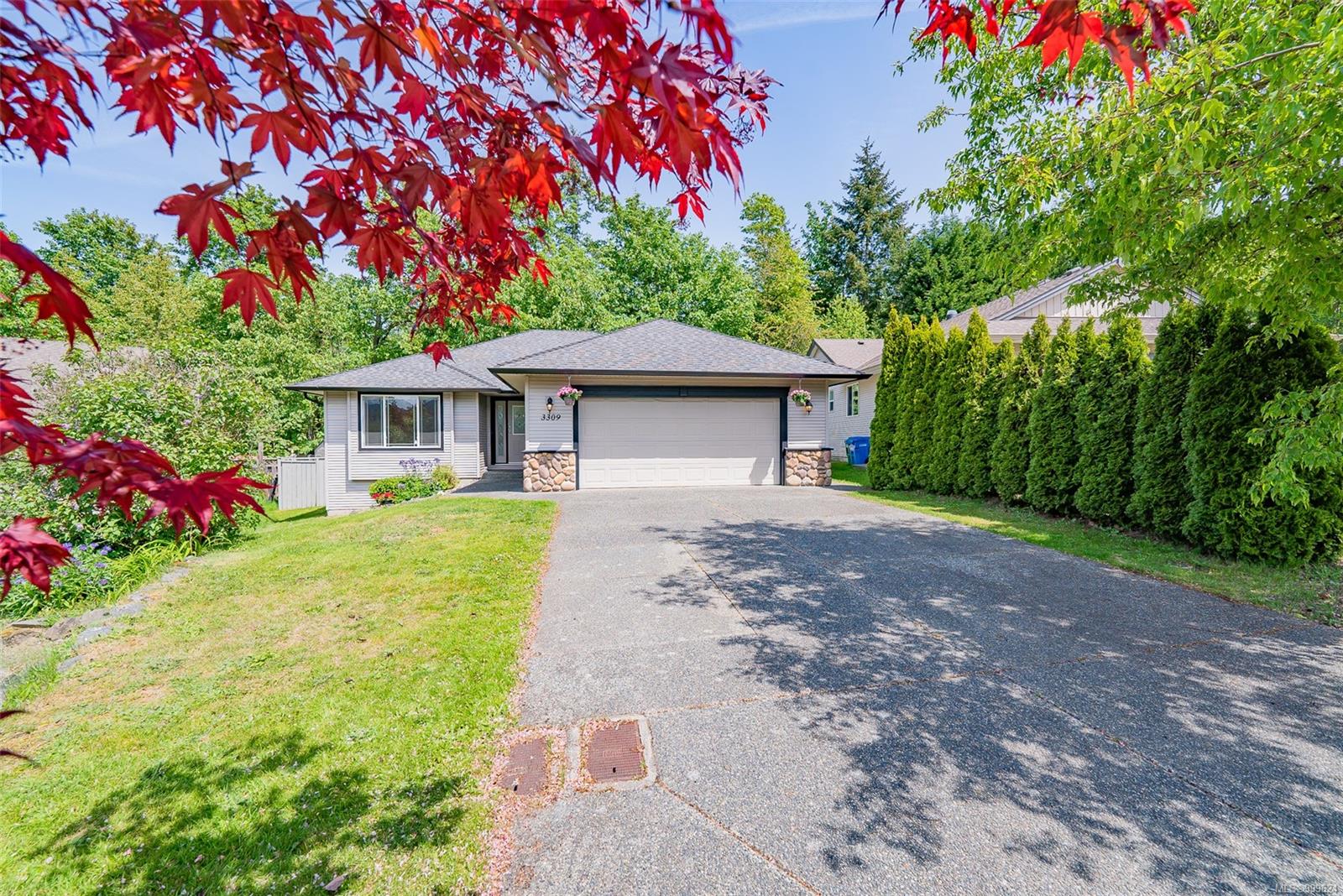 3309 Willowmere Cres, Na North Jingle Pot real estate property for sale in Nanaimo British Columbia, V9V 1H2
