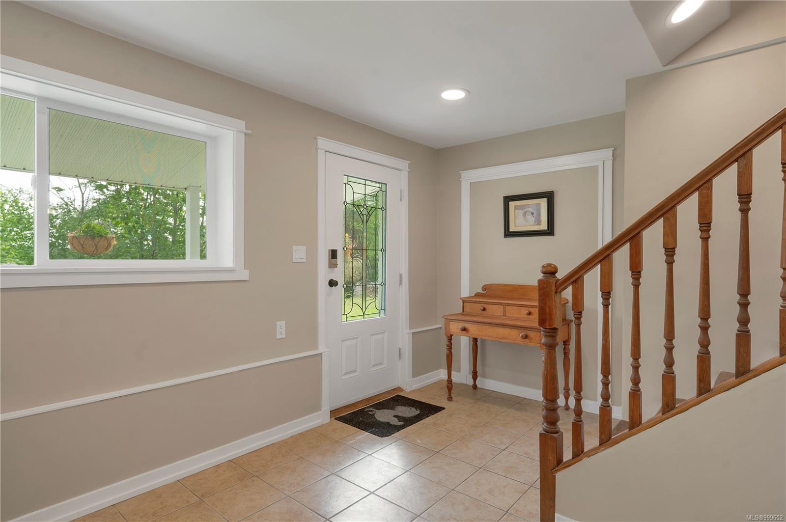 $998,800 - 1175 Petersen Rd<br>British Columbia, V9W 3H8